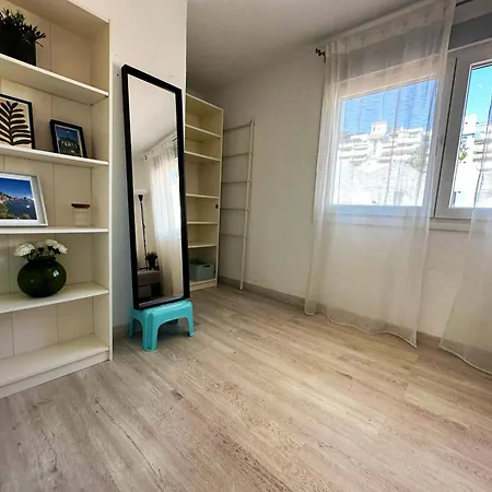 Mira - Casa De 3 Dormitorios, Terrazas, Vistas Al Mar, Parking Privado, Playa A 400 Metros, Centro A 500 Metros *