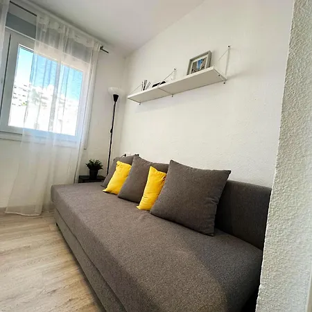 Mira - Casa De 3 Dormitorios, Terrazas, Vistas Al Mar, Parking Privado, Playa A 400 Metros, Centro A 500 Metros