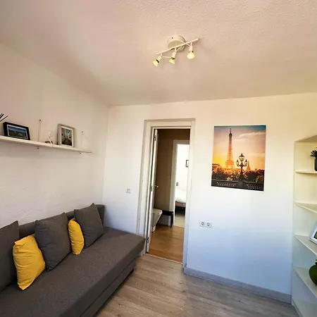 Mira - Casa De 3 Dormitorios, Terrazas, Vistas Al Mar, Parking Privado, Playa A 400 Metros, Centro A 500 Metros Apartment Torremolinos