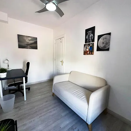Apartment Mira - Casa De 3 Dormitorios, Terrazas, Vistas Al Mar, Parking Privado, Playa A 400 Metros, Centro A 500 Metros Torremolinos