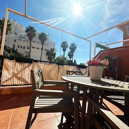 Mira - Casa De 3 Dormitorios, Terrazas, Vistas Al Mar, Parking Privado, Playa A 400 Metros, Centro A 500 Metros