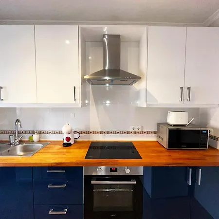 Mira - Casa De 3 Dormitorios, Terrazas, Vistas Al Mar, Parking Privado, Playa A 400 Metros, Centro A 500 Metros *