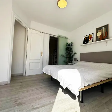 Apartment Mira - Casa De 3 Dormitorios, Terrazas, Vistas Al Mar, Parking Privado, Playa A 400 Metros, Centro A 500 Metros