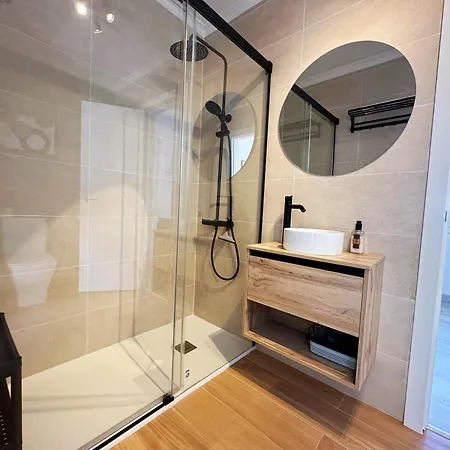 Mira - Casa De 3 Dormitorios, Terrazas, Vistas Al Mar, Parking Privado, Playa A 400 Metros, Centro A 500 Metros * Torremolinos