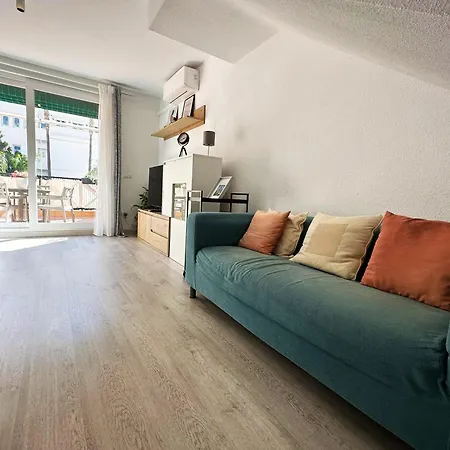 Mira - Casa De 3 Dormitorios, Terrazas, Vistas Al Mar, Parking Privado, Playa A 400 Metros, Centro A 500 Metros * Torremolinos